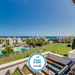 dunas-douradas-beach-club.hotelaalgarve.com/