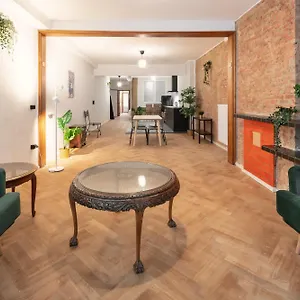https://charming-spacious-antwerp-city-center-apartments-l01.hotelsantwerp.net